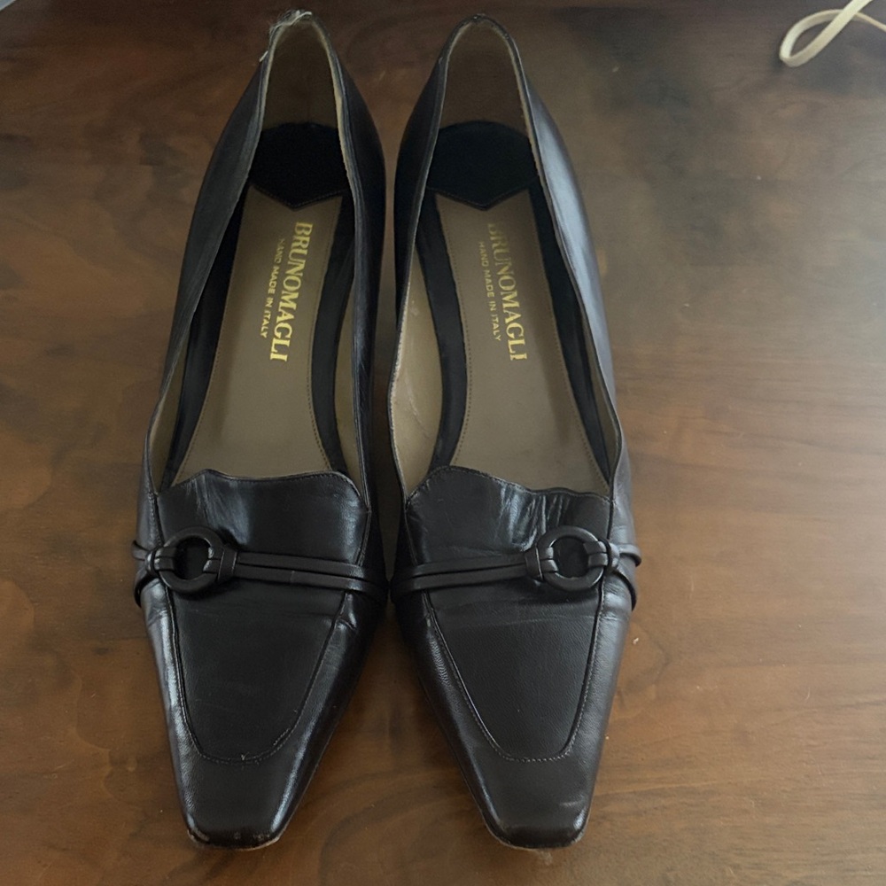 Vintage Bruno Magli Black Leather Pointed-Toe Loafers